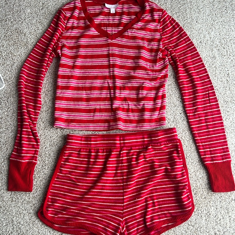 Colsie PJ set - long sleeve shirt and shorts
